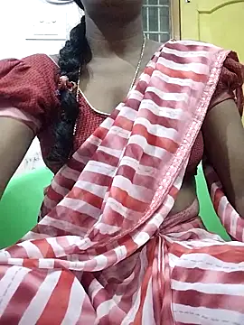 Snapshot of telugusailaja chatting on 05-08-26, 06:13 telugusailaja online show from 05-08-26, 06:13