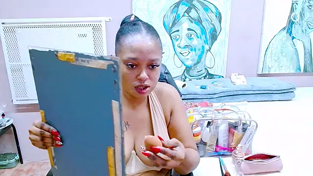 TyraHotxxx online show from 06-02-26, 06:04