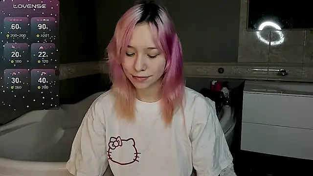 EmilyTrase online show from 04-09-26, 01:16