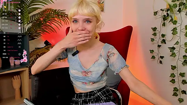 Snapshot of wow_angel chatting on 03-02-26, 07:15 wow angel online show from 03-02-26, 07:15