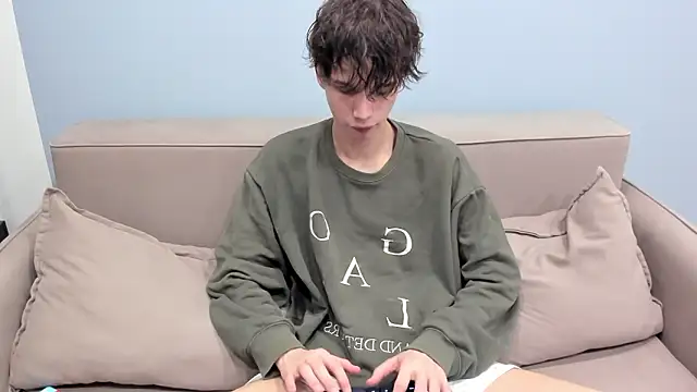 Ur NextDoor Boy online show from 02-16-26, 07:54