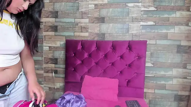 Snapshot of Kitty_Tits chatting on 02-19-26, 12:23 Kitty Tits online show from 02-19-26, 12:23