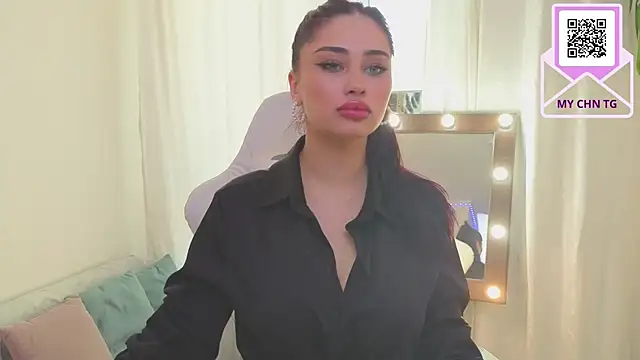 Sofia Plump online show from 03-30-26, 09:10