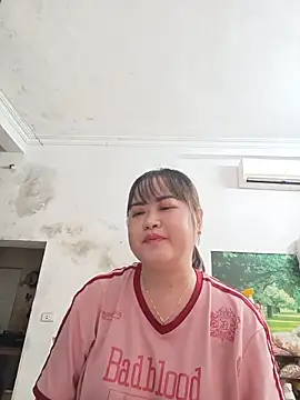 Snapshot of Kee-kimlee chatting on 05-24-26, 09:03 Kee-kimlee online show from 05-24-26, 09:03