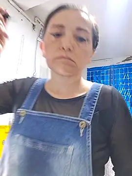 Snapshot of Alexamontiel_ chatting on 03-01-26, 10:45 Alexamontiel online show from 03-01-26, 10:45