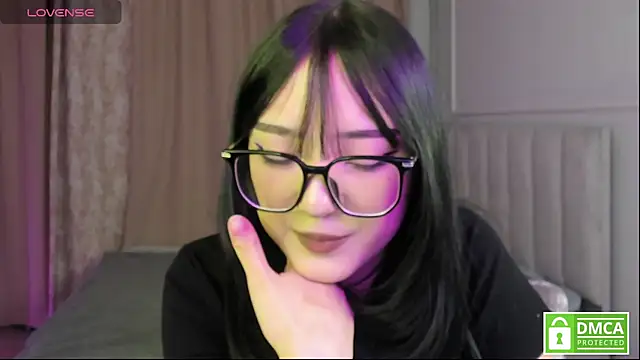 Snapshot of ariyastar chatting on 03-01-26, 01:13 ariyastar online show from 03-01-26, 01:13