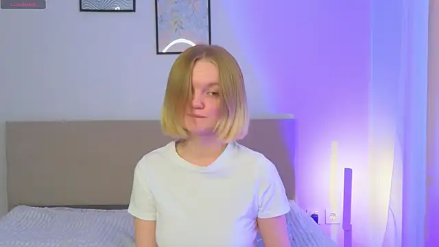 Snapshot of StellaBunny chatting on 02-21-26, 11:33 StellaBunny online show from 02-21-26, 11:33