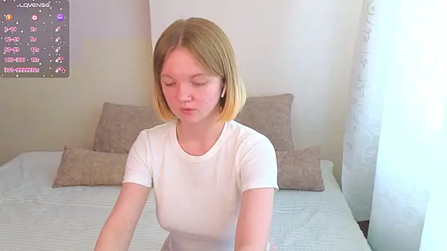 Snapshot of StellaBunny chatting on 03-02-26, 11:06 StellaBunny online show from 03-02-26, 11:06