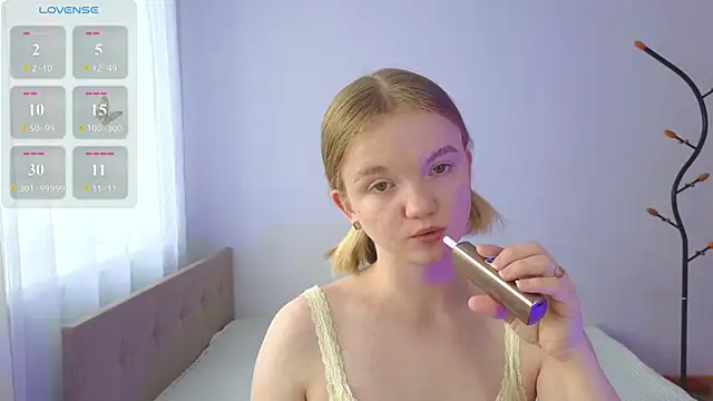 Snapshot of StellaBunny chatting on 06-11-26, 04:32 StellaBunny online show from 06-11-26, 04:32