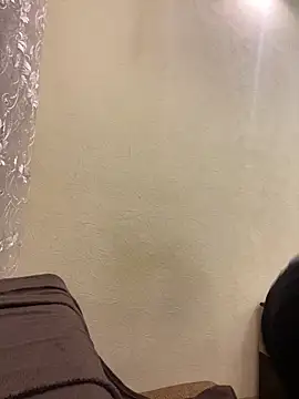 Snapshot of MilaKis chatting on 02-12-26, 06:25 MilaKis online show from 02-12-26, 06:25