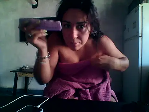 Snapshot of Micaela777 chatting on 02-27-26, 04:40 Micaela777 online show from 02-27-26, 04:40