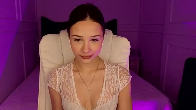 baby brunettee  online show from 03-22-26, 03:15