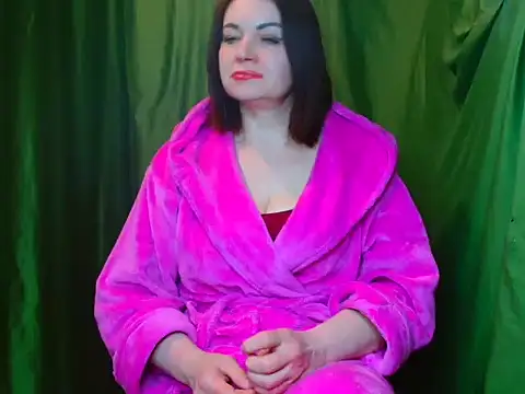 Snapshot of Milana9732 chatting on 04-25-26, 07:00 Milana9732 online show from 04-25-26, 07:00