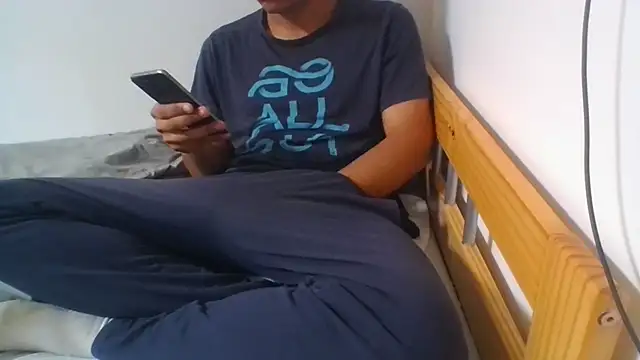 Snapshot of Master_hard20 chatting on 02-12-26, 06:47 Master hard20 online show from 02-12-26, 06:47