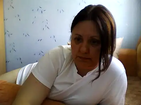 LockyCharm111 online show from 06-25-26, 07:24