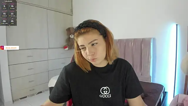Snapshot of alessia_dolce chatting on 06-06-26, 02:38 alessia dolce online show from 06-06-26, 02:38