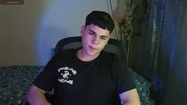 Snapshot of eithan_jonnes chatting on 03-03-26, 08:59 eithan jonnes online show from 03-03-26, 08:59