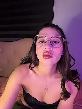 Snapshot of Deva_00 chatting on 02-28-26, 01:17 Deva 00 online show from 02-28-26, 01:17