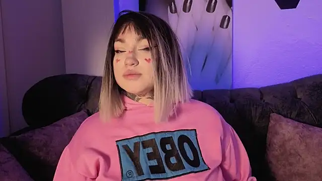 Snapshot of meowboo chatting on 02-15-26, 07:51 meowboo online show from 02-15-26, 07:51