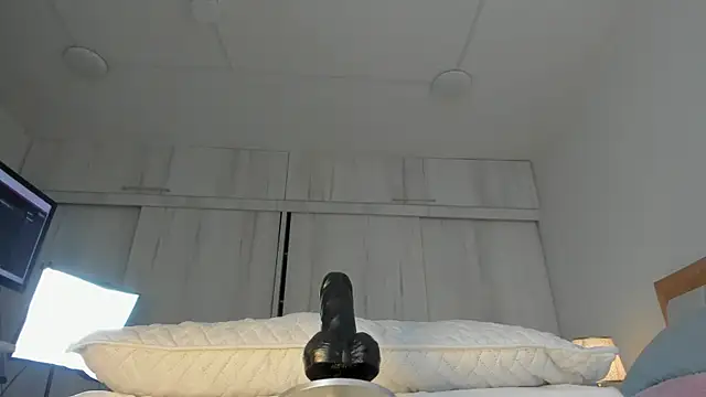 Bunny Blush1 online show from 03-04-26, 08:48