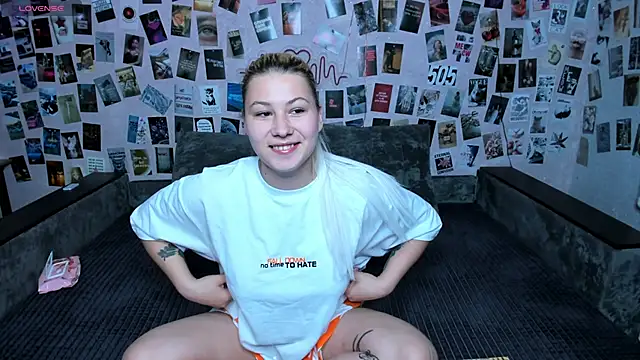 x Ulya1cutex online show from 05-22-26, 07:19