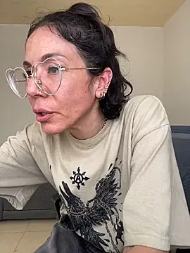 JeanneDuval8888 online show from 06-04-26, 11:44