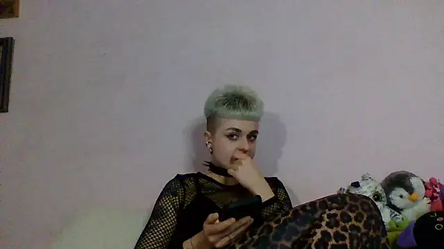 AlisaDear257 online show from 04-05-26, 09:12