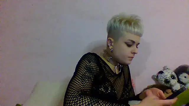 AlisaDear257 online show from 04-12-26, 01:27