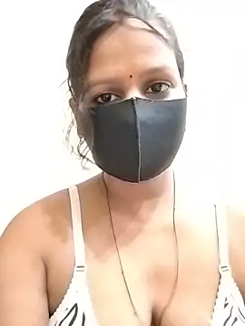 Snapshot of ankita077 chatting on 06-26-26, 11:20 ankita077 online show from 06-26-26, 11:20