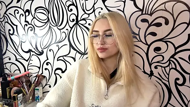 Snapshot of Kat_Catherine chatting on 02-10-26, 07:40 Kat Catherine online show from 02-10-26, 07:40