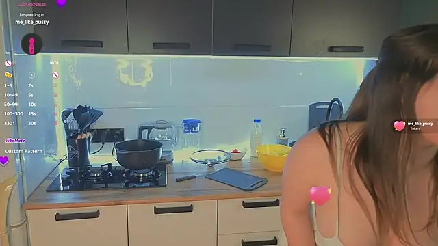 omg  leila online show from 02-13-26, 05:42