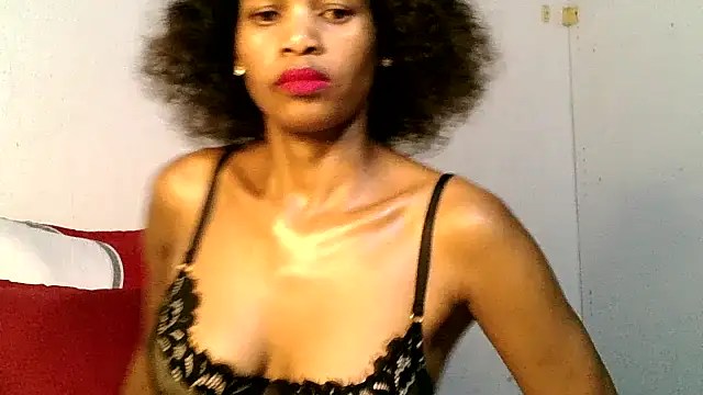 Snapshot of Mabelle_Eveline chatting on 04-25-26, 03:53 Mabelle Eveline online show from 04-25-26, 03:53