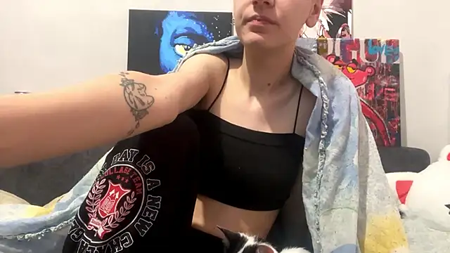 Snapshot of Sweety_Burger chatting on 02-28-26, 12:17 Sweety Burger online show from 02-28-26, 12:17