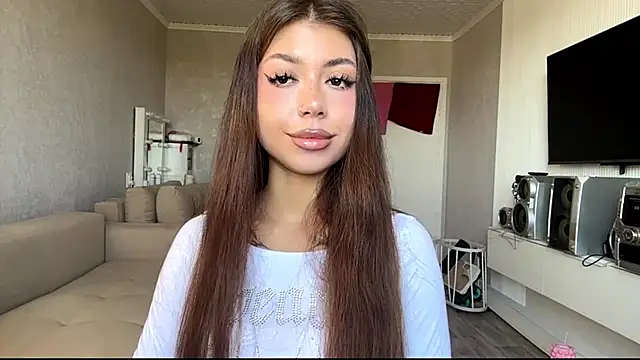 You Club Winx online show from 05-22-26, 07:37