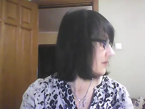 Snapshot of Vlastelina chatting on 02-13-26, 07:21 Vlastelina online show from 02-13-26, 07:21