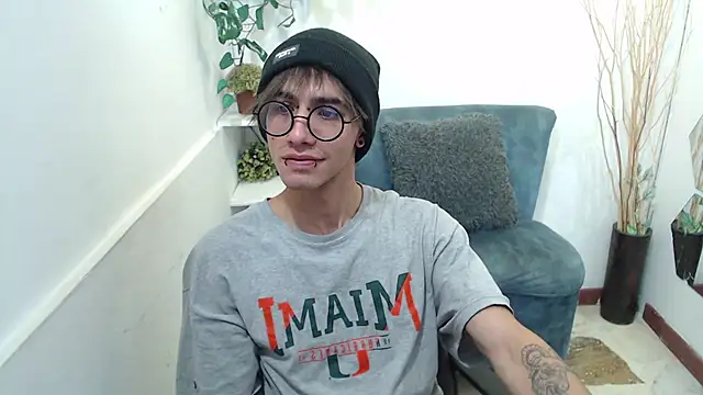 AaronBeer  online show from 02-23-26, 11:29