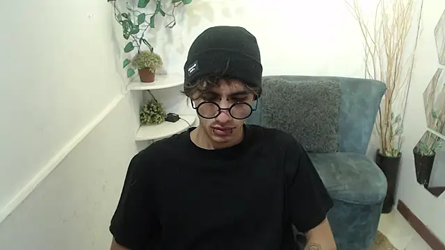 AaronBeer  online show from 02-26-26, 11:42