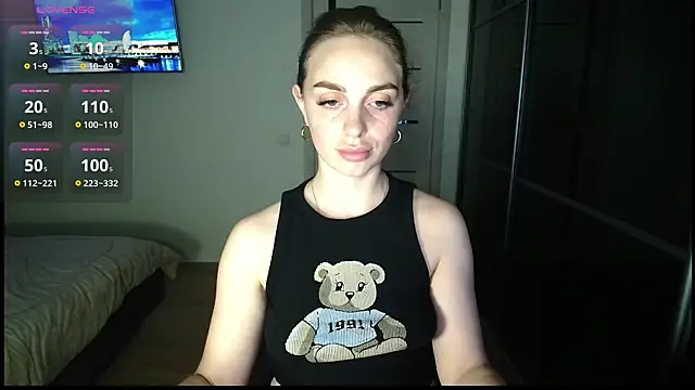  julia wonderful  online show from 03-15-26, 08:04