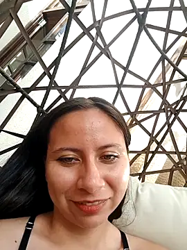 Snapshot of Mei_hells chatting on 02-25-26, 09:02 Mei hells online show from 02-25-26, 09:02