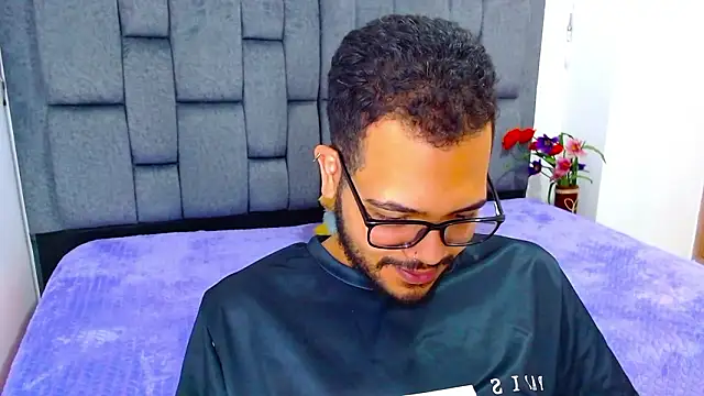 Snapshot of J_black_ chatting on 02-25-26, 09:24 J black online show from 02-25-26, 09:24