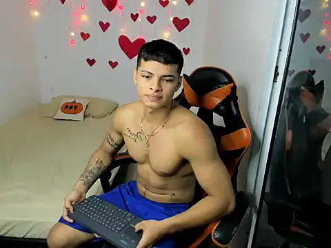 Snapshot of RYAN_MYEARZ__ chatting on 02-16-26, 12:56 RYAN MYEARZ online show from 02-16-26, 12:56