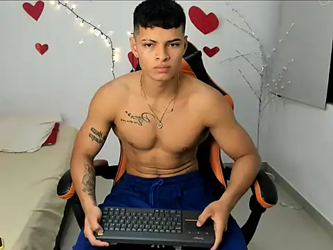 Snapshot of RYAN_MYEARZ__ chatting on 02-19-26, 12:12 RYAN MYEARZ online show from 02-19-26, 12:12