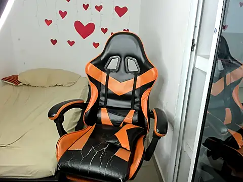 Snapshot of RYAN_MYEARZ__ chatting on 03-01-26, 12:18 RYAN MYEARZ online show from 03-01-26, 12:18