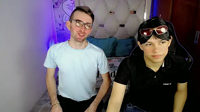 Snapshot of Top_and_bottom chatting on 02-16-26, 08:16 Top and bottom online show from 02-16-26, 08:16