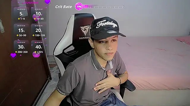 Snapshot of Top_and_bottom chatting on 02-27-26, 08:09 Top and bottom online show from 02-27-26, 08:09