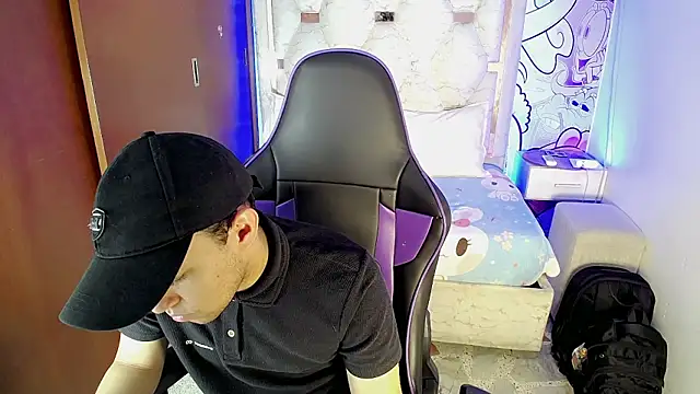 Top and bottom online show from 03-20-26, 08:25