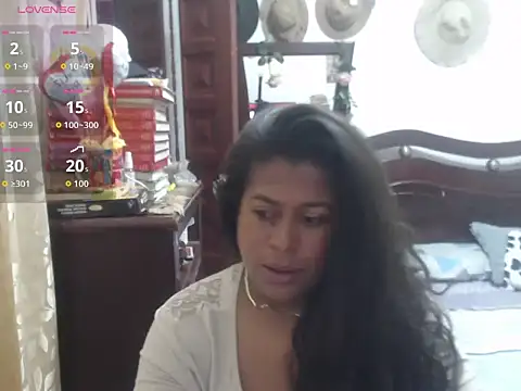 Snapshot of Caprichosa-39 chatting on 02-14-26, 02:25 Caprichosa-39 online show from 02-14-26, 02:25