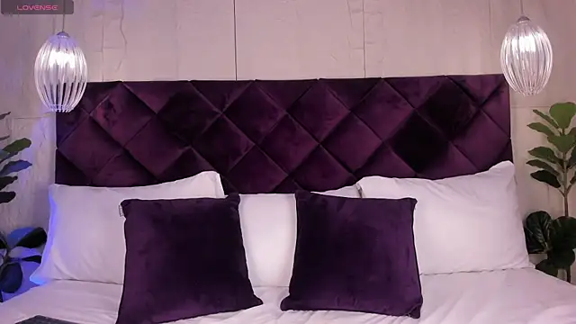 KittyLyne  online show from 04-02-26, 12:25