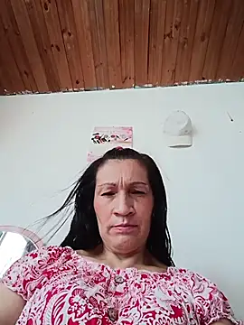 Layla Zaid online show from 05-28-26, 04:04
