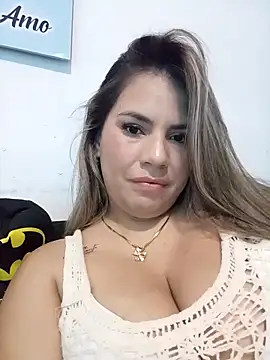 Snapshot of Jhoa_Phone chatting on 02-18-26, 01:40 Jhoa Phone online show from 02-18-26, 01:40